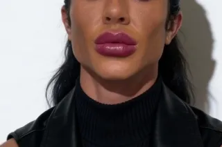 Female Bodybuilder - 43 - Image 2