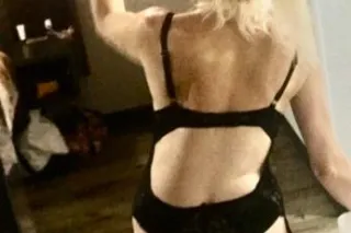 MILF OFFERING FS w/Massage (GFE, ED/PE HELP, or PSE ) - Image 2