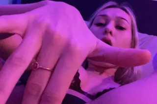 🤩AVAILABLE 24/7 AT YOUR DOORSTEP😘 - Image 1